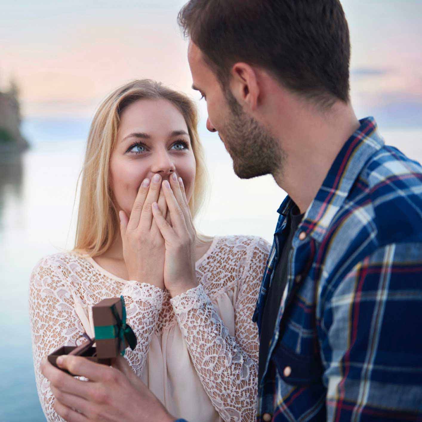A man proposes to a woman